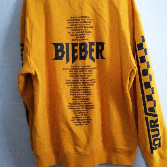 Justin Bieber sweater - Picture 5 of 7